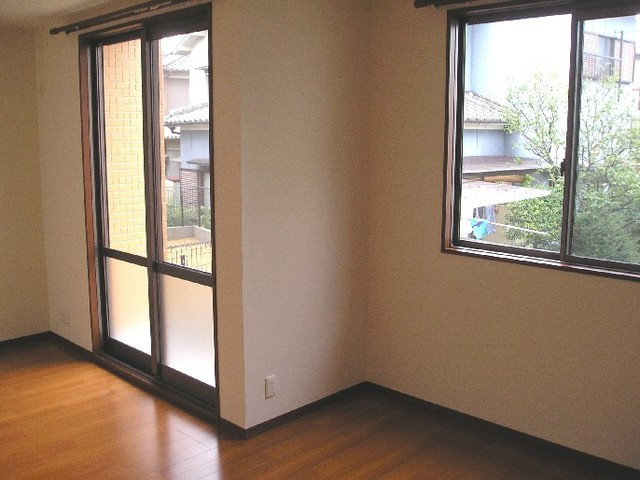 グレイスコート香芝Ｄの居間・リビング