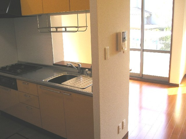 グレイスコート香芝Ｄの居間・リビング