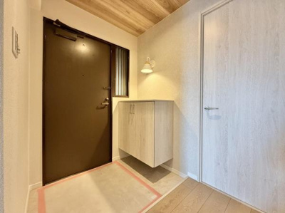 【玄関】 | メゾンドール堺 | 気持ちの良い朝は、毎日ここからスタートしていきます♪