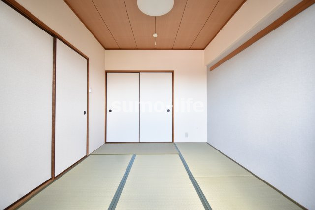 フォンテーヌ東園田の和室