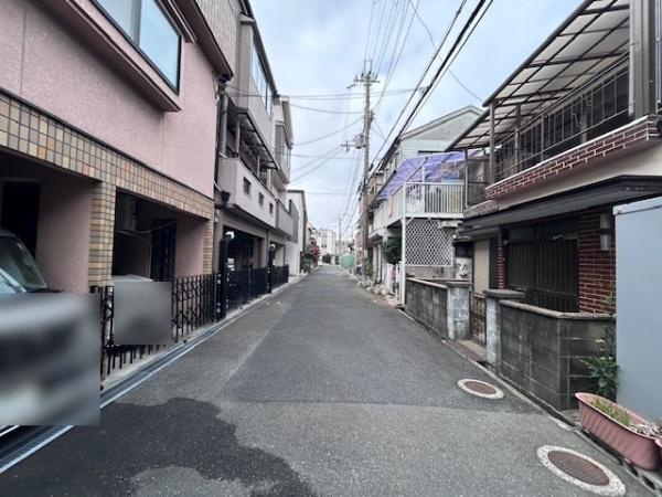 【前面道路含む現地写真】