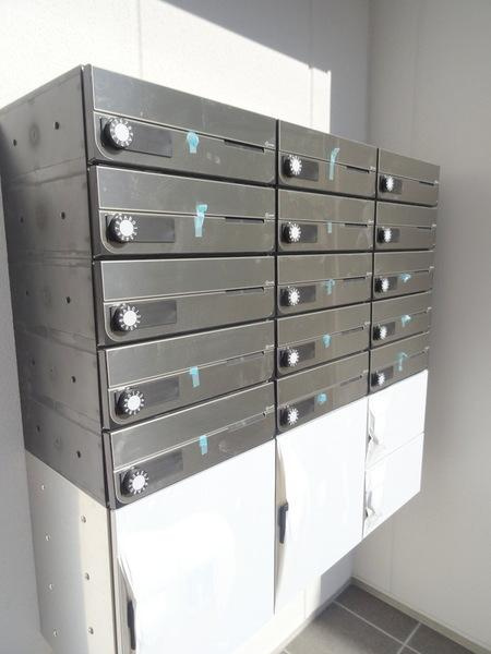 プリマルーチェ大正のエントランス|★集合ポスト★