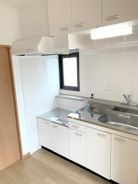 カダイ１号館のキッチン|★白を基調としたキッチン★
