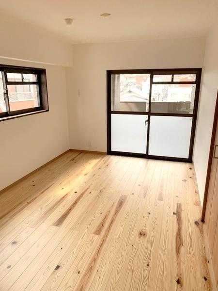 カダイ１号館の寝室|★二面採光★