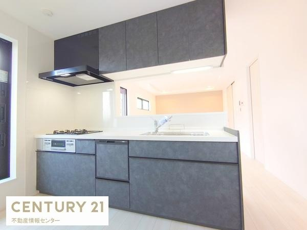 【キッチン】 | 南市岡１丁目　新築戸建 | 対面式キッチンで小さなお子様がいても安心です！