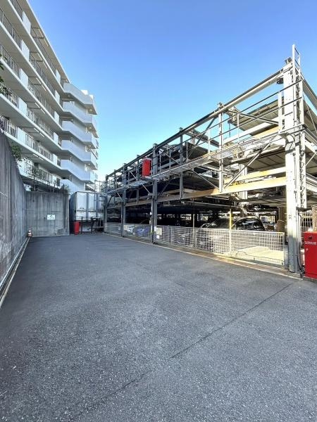 ファミールあざみ野スカーレットヒルズの駐車場|駐車場です！