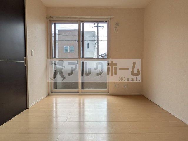 フローレスサクラの寝室