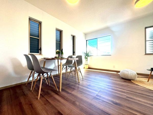 横浜市磯子区洋光台１丁目の中古一戸建の居間・リビング|レイアウトがしやすいリビングです！