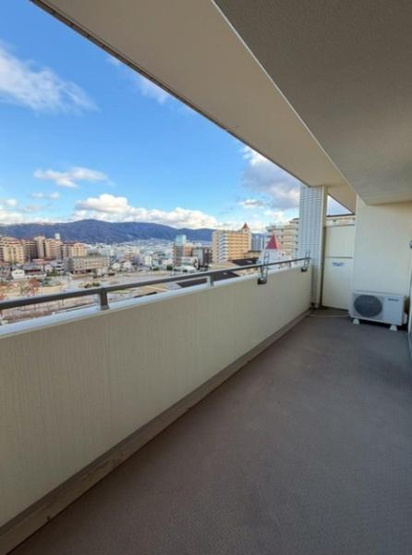 【バルコニー】 | ローレルスクエア住道サンタワー　中古マンション