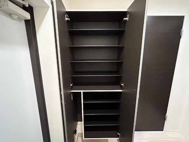（仮称）柏市船戸　新築アパートの収納|下駄箱（イメージ）