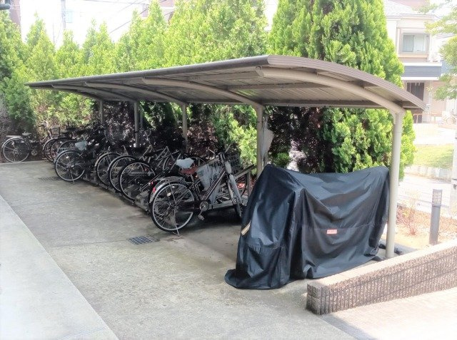 レオパレスブルファーニⅡのその他|駐輪場