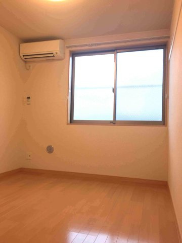 レオネクストファミリア白山の寝室|1階