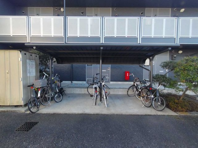 レオパレスファミリアシモサトⅡのその他