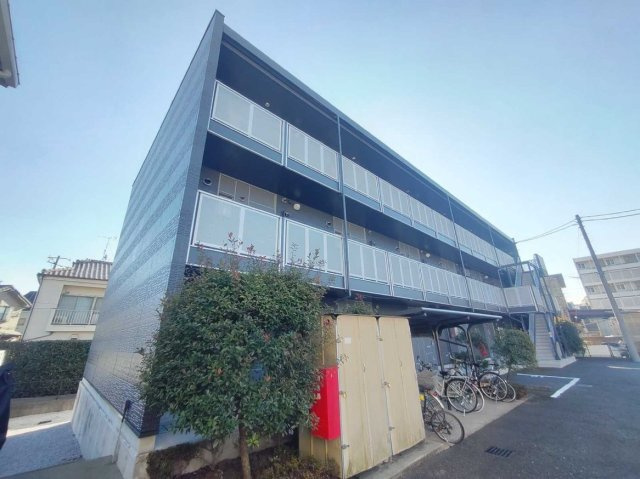 レオパレスファミリアシモサトⅡの外観