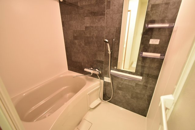 エスポアール甲子園の浴室