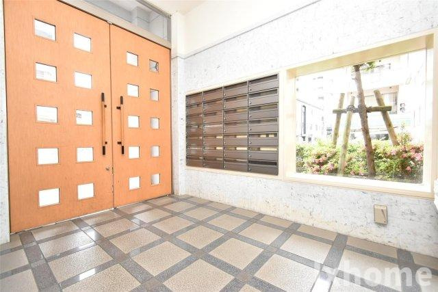 ファインヴェール・ウエストのエントランス|建物の内部です