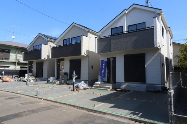 【Heartfull Town】小平津田町１丁目の外観|長期優良住宅認定を取得し、耐震性・省エネ性・維持管理性にも配慮された安心の住まいです。