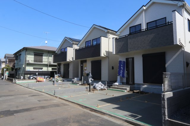 【Heartfull Town】小平津田町１丁目の外観|全棟4LDK・LDK18帖超のゆとりあるプランで、家族の成長やライフスタイルの変化にも柔軟に対応可能。