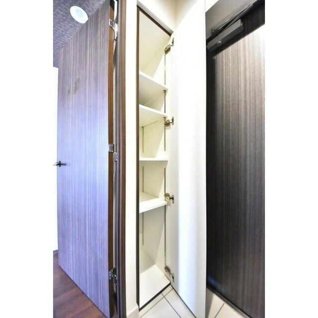 レジデンス１８７０の玄関