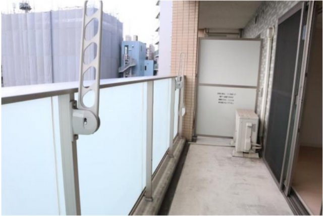 【バルコニー】