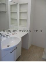 レーブシャンブルの洗面所|スペースが確保できる洗面所です