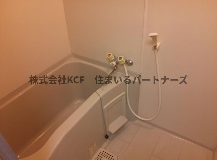 プレジデント中尾の浴室|ゆったり過ごせるお風呂です
