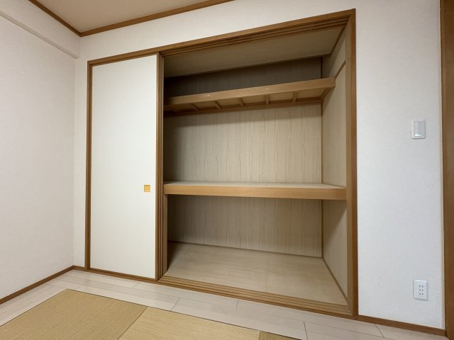 アルファステイツ東福原の収納