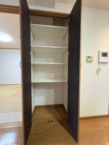 アルファステイツ東福原の収納