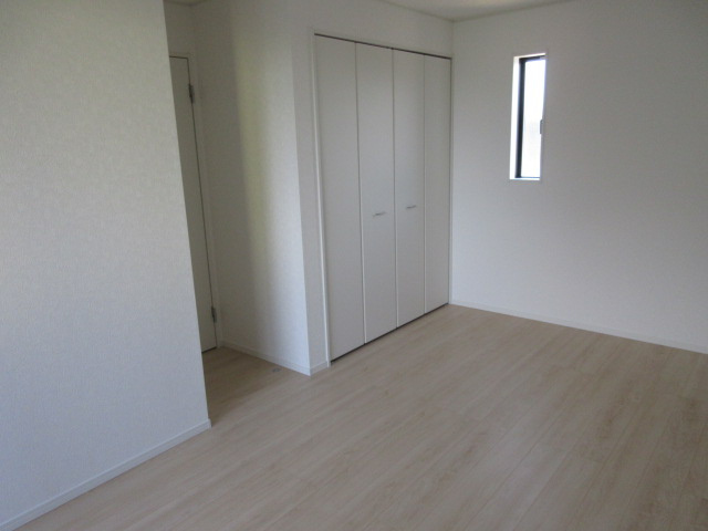 【仲介手数料無料】新築戸建　吉見町東野1-6-14（全２棟）の洋室