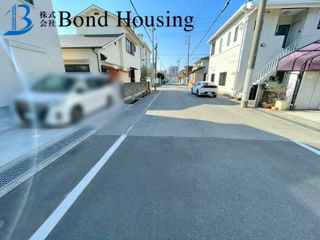JR西明石駅徒歩11分　注文住宅　西明石北町1丁目　良質戸建の前面道路含む現地写真