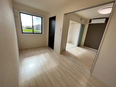 【内装】 | プレジオ | 室内（イメージ）