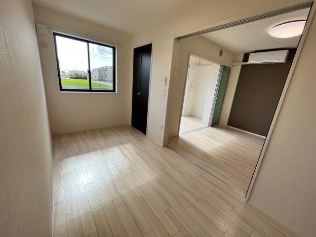 【内装】 | プレジオ | 室内（イメージ）