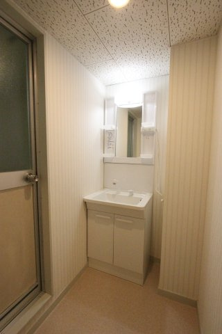 マンション雅の洗面所