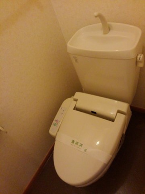【トイレ】 | ウィッシュ | トイレです