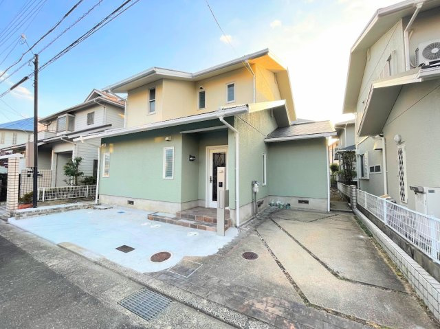 京都府京田辺市花住坂3丁目21-20