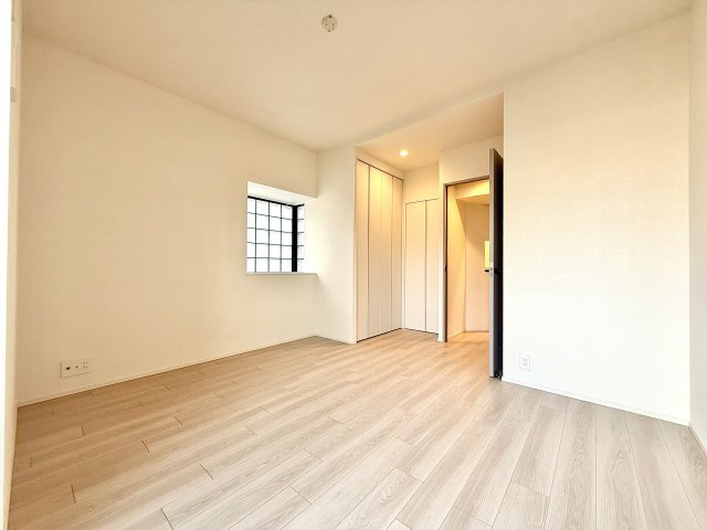 野村ステイツ橦木町南の洋室