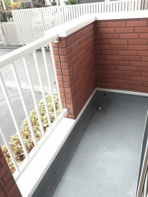 【バルコニー】 | サンライズ・ヒル | 広々としたバルコニーです