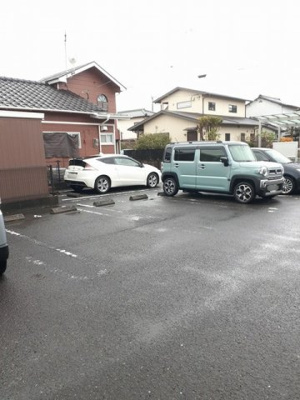 【駐車場】 | サンライズ・ヒル | 駐車場です