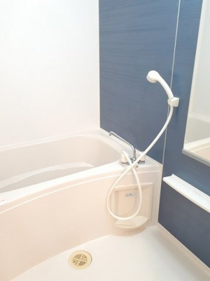 【浴室】 | サンライズ・ヒル | 日々の疲れを癒すお風呂付です