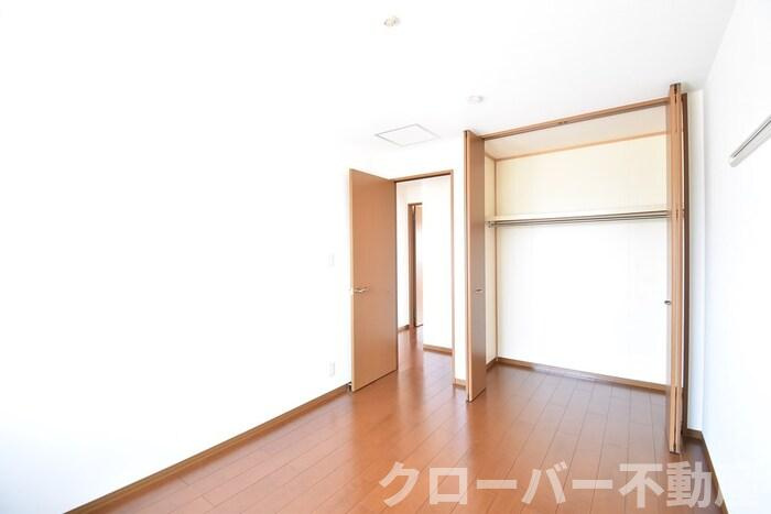 コーヨーハイツの内装|北西洋室６帖