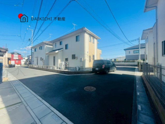 【前面道路含む現地写真】 | 桶川市加納　中古戸建