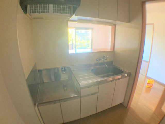 プリミエール山敷230のキッチン|別部屋同一間取の写真となります