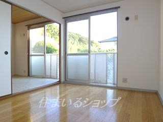 プレジール加藤　Ａ棟の居間・リビング