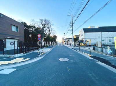 【前面道路含む現地写真】 | 足立区佐野1丁目新築分譲住宅 | 全面道路