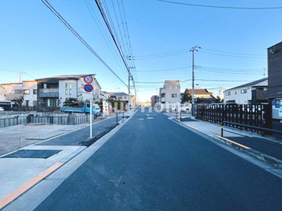【前面道路含む現地写真】 | 足立区佐野1丁目新築分譲住宅 | 全面道路
