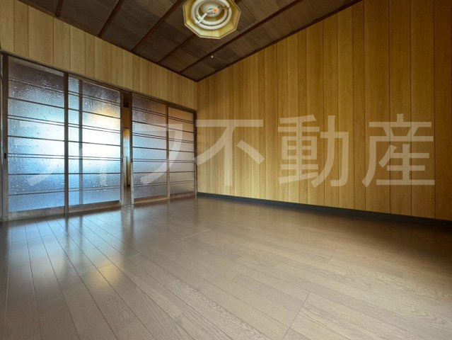 ロイヤルハイツ東大阪の居間・リビング|ゆったりとしたリビングです