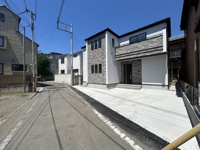 新築　高崎市若松町　Heartful　Town　１号棟の前面道路含む現地写真|現地写真　南側接道幅員約3.8ｍ