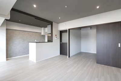 【居間・リビング】 | 香里日光ハイツ