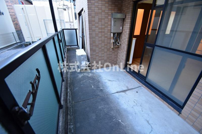 【バルコニー】 | ブロードネスト御厨