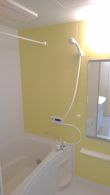 サニーウェル岩滑Ⅲの浴室